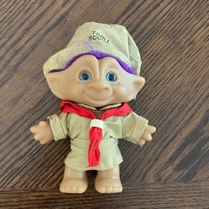 Vintage troll scouts troll